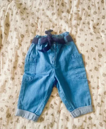 Jean large Neuf 12 mois