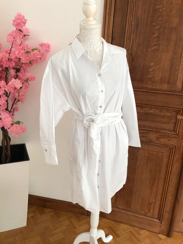 Robe blanche Zara neuve taille S - photo numéro 2