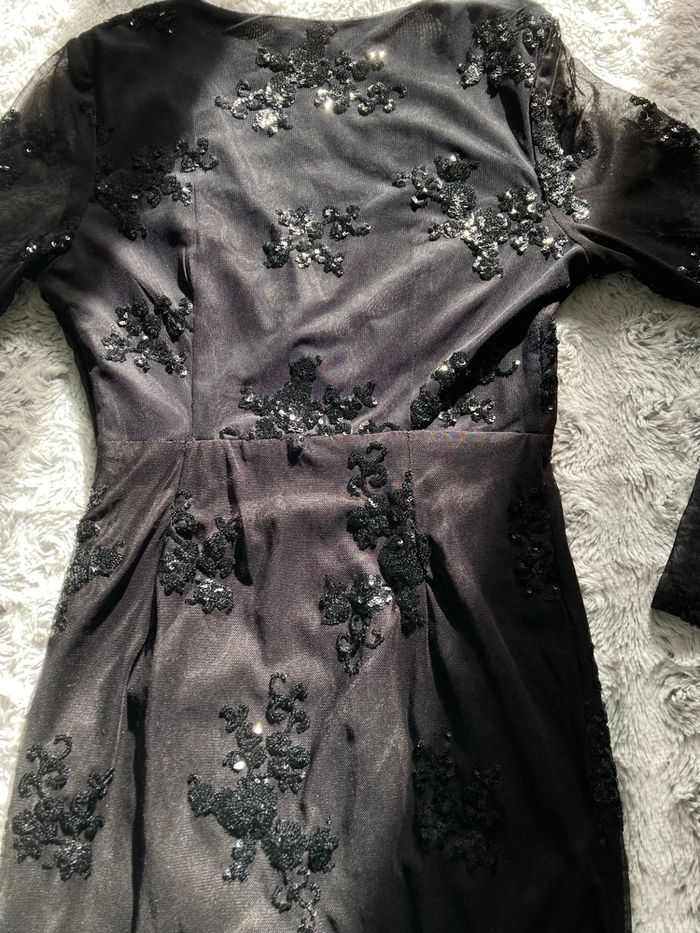 Robe noire moulante à sequins - photo numéro 4