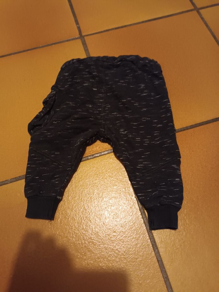 Pantalon zara 3 6mois - photo numéro 2