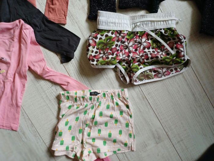 Lot vêtements fille en 6 ans - photo numéro 6