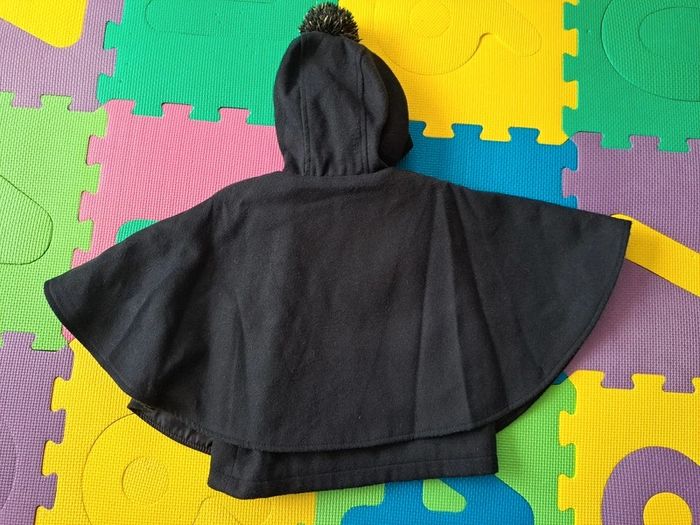 Manteau cape Kiabi 18m - photo numéro 3