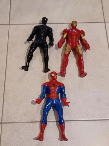 Lot de 3 grandes figurines Marvel
