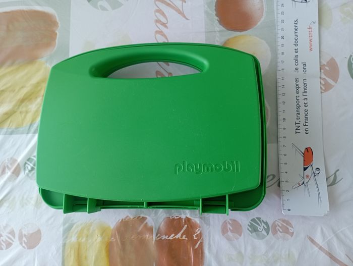 Malette de rangement et transport vert playmobil 20X25 cm 2€ - photo numéro 4