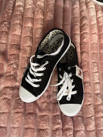 Baskets noire - neuve avec étiquettes