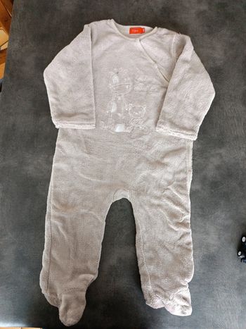 Sur pyjama
