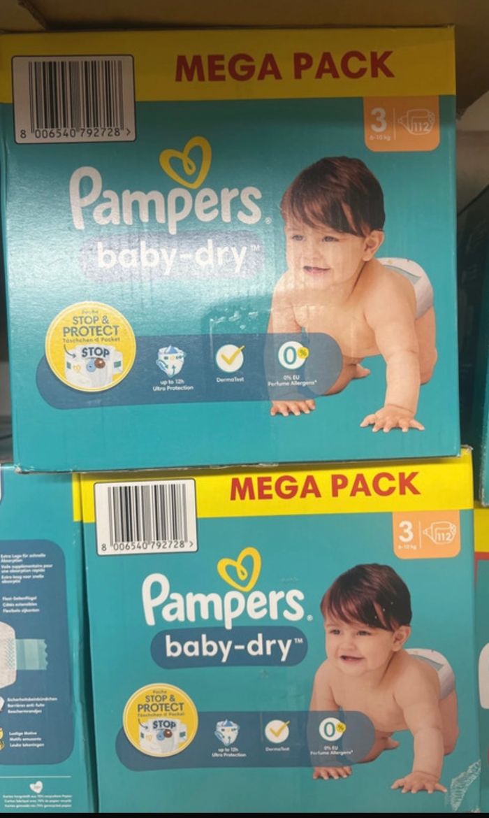 224 couches Pampers taille 3