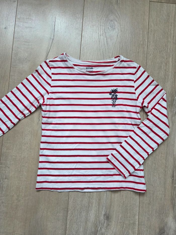 T-shirt rayé rouge 6 ans