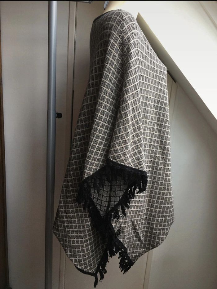 Poncho ( cap ) femme - photo numéro 4
