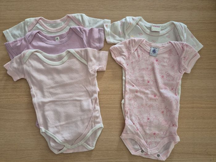 Lot de bodies fille 6 mois - photo numéro 2