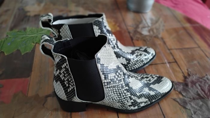 Chaussures femme boots Chelsea blanc/gris T 37 - photo numéro 2