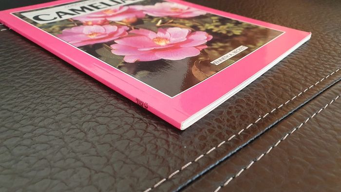 Livre " Camélias " Guide du jardin, de Kenneth A.Beckett - photo numéro 8