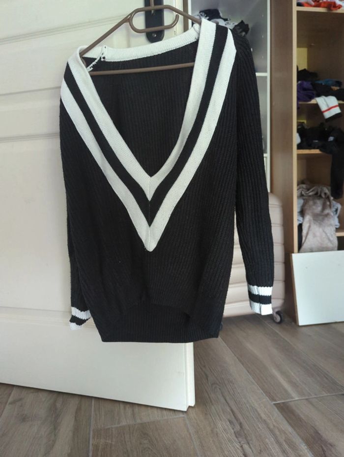 Pull blanc et noir