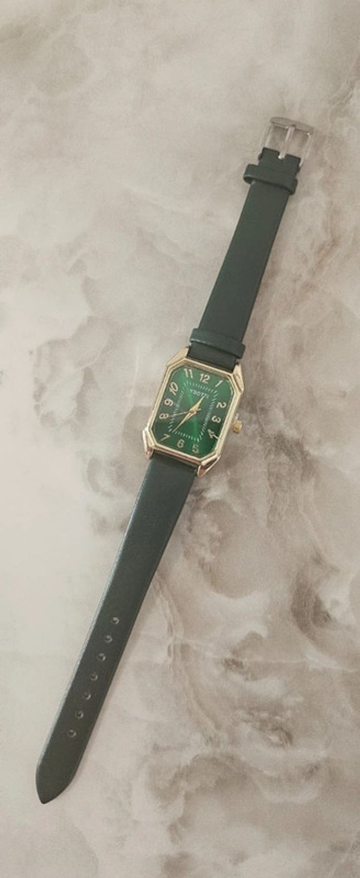 Montre verte - photo numéro 2