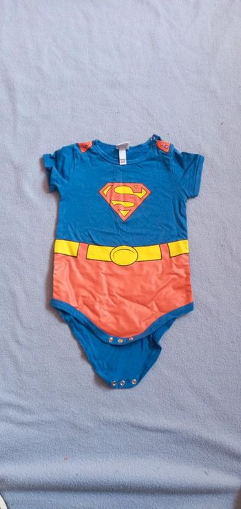 Bodie Superman taille 12-18 mois 80cm