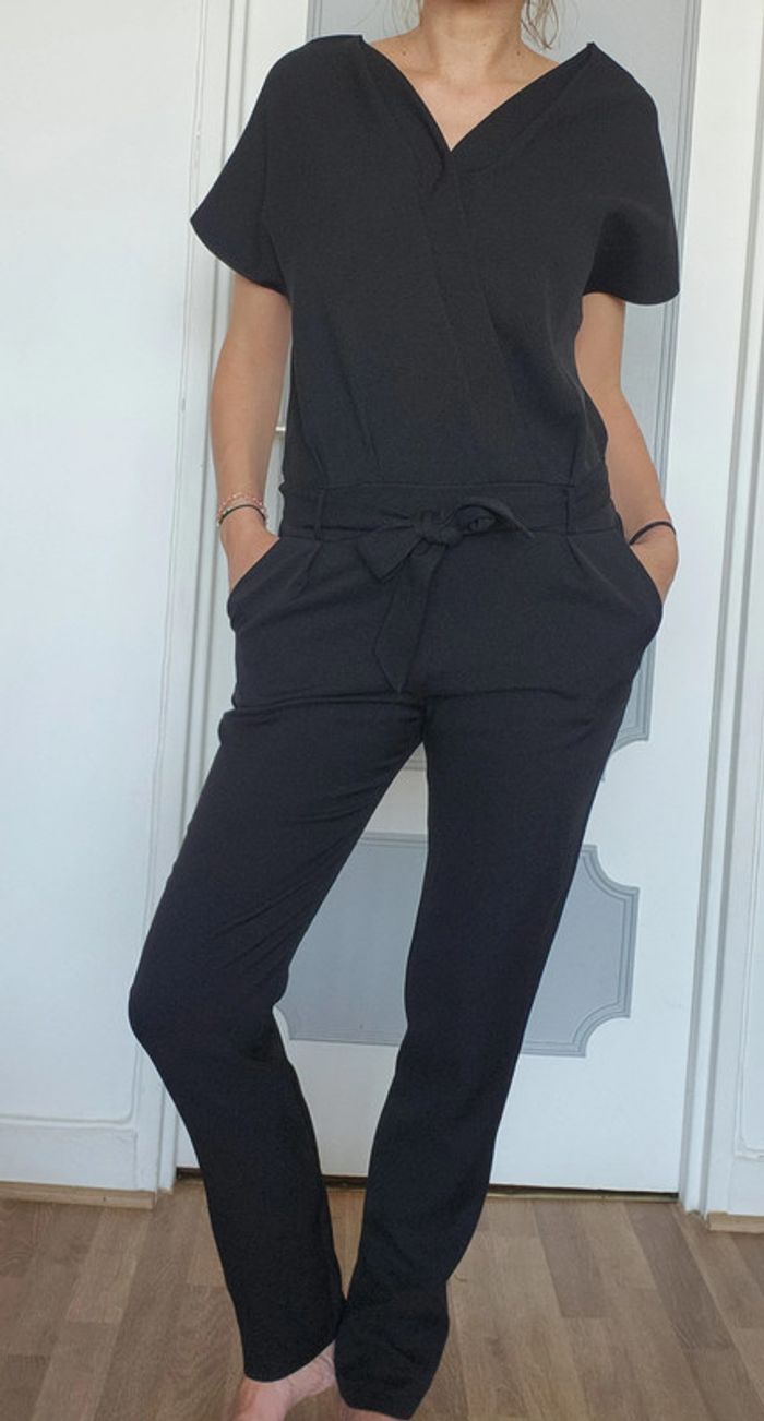Combinaison noire taille 36