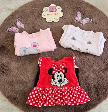 Lot de pyjama velours 18 mois disney minnie