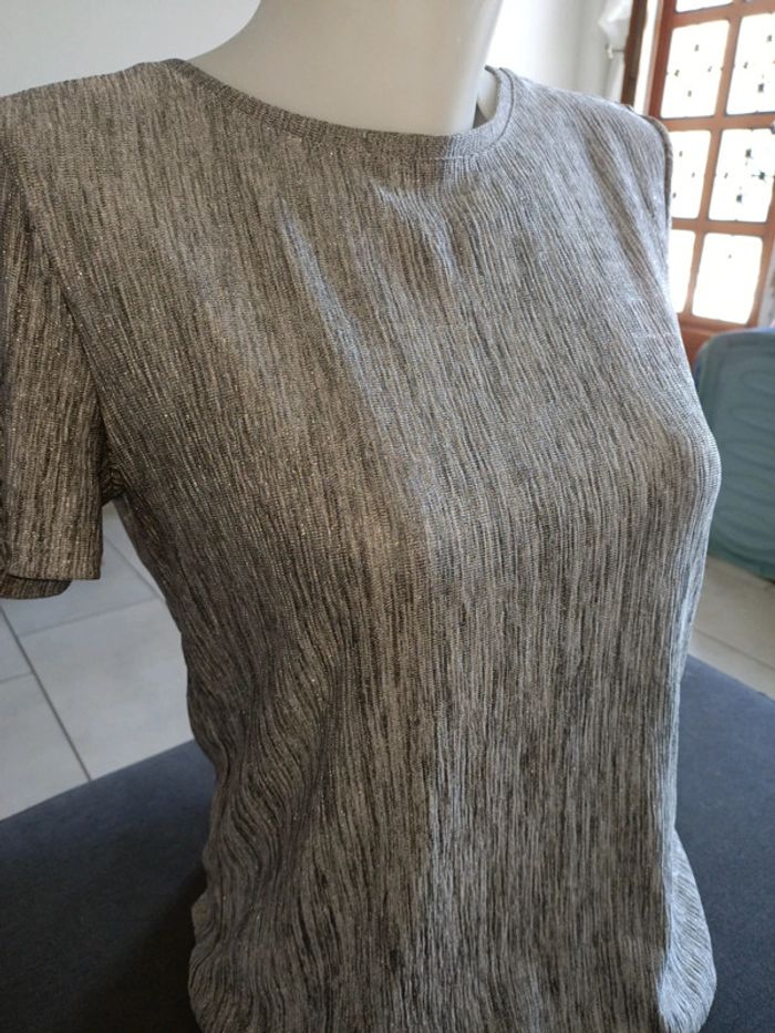 Haut fluide paillettés - photo numéro 3