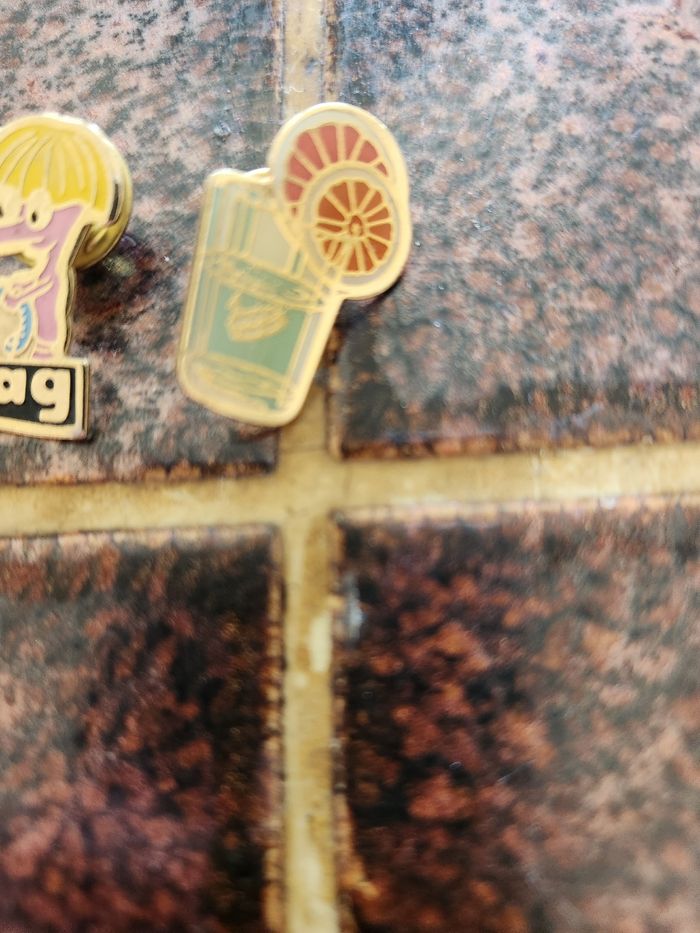 Lot 4 pins - photo numéro 5