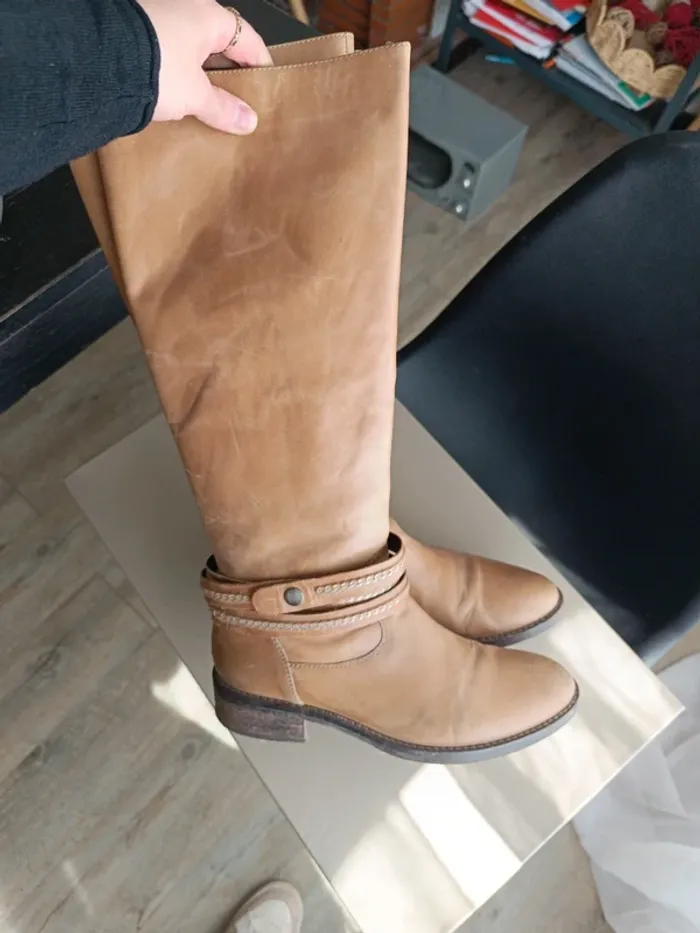 Pas de vinted go svp Bottes - photo numéro 4