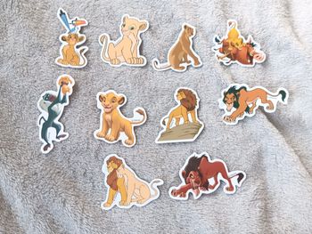 Lot 10 stickers roi lion