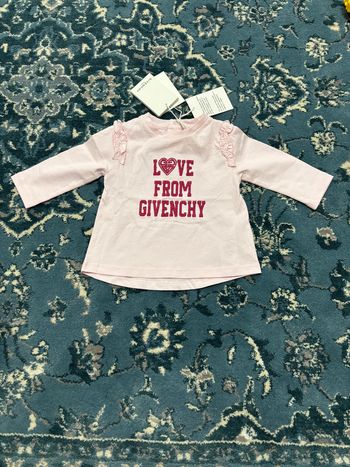 Prix FERME T-shirt manches longues pour bébé fille 6 mois Givenchy 135€