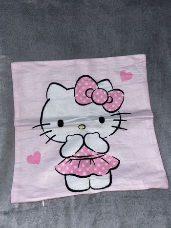 Housse de coussin hello kitty