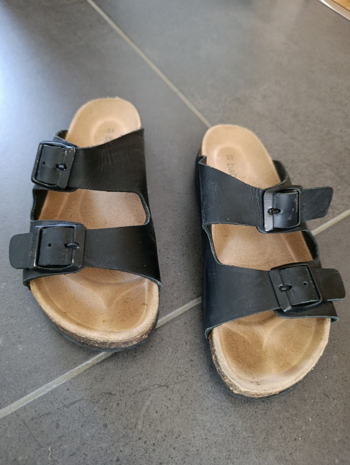 Sandales enfant Babunkers cuir quasi neuves - photo numéro 2