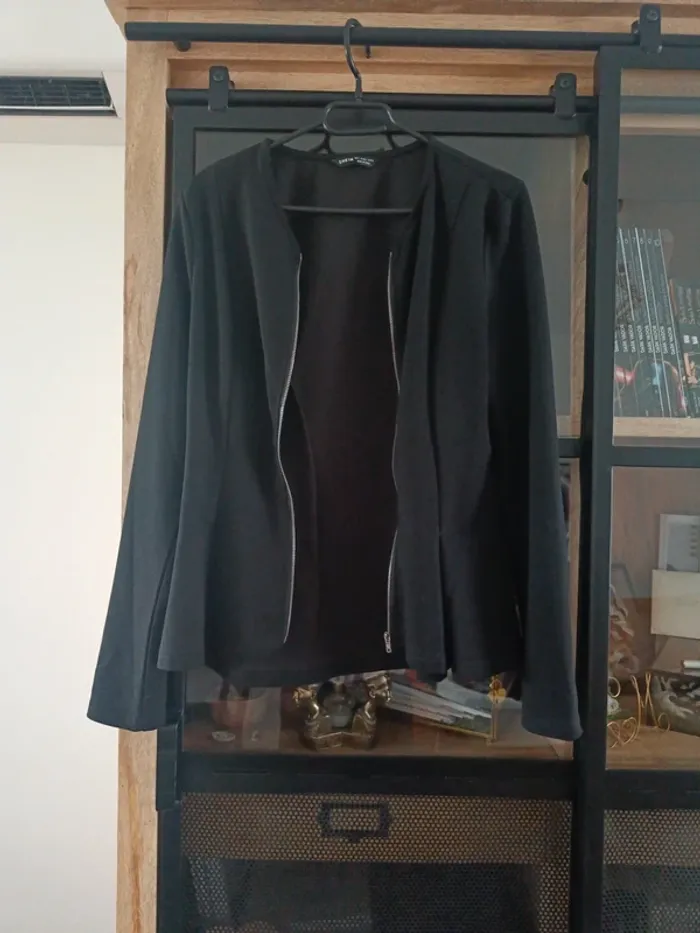 Veste noire cintrée