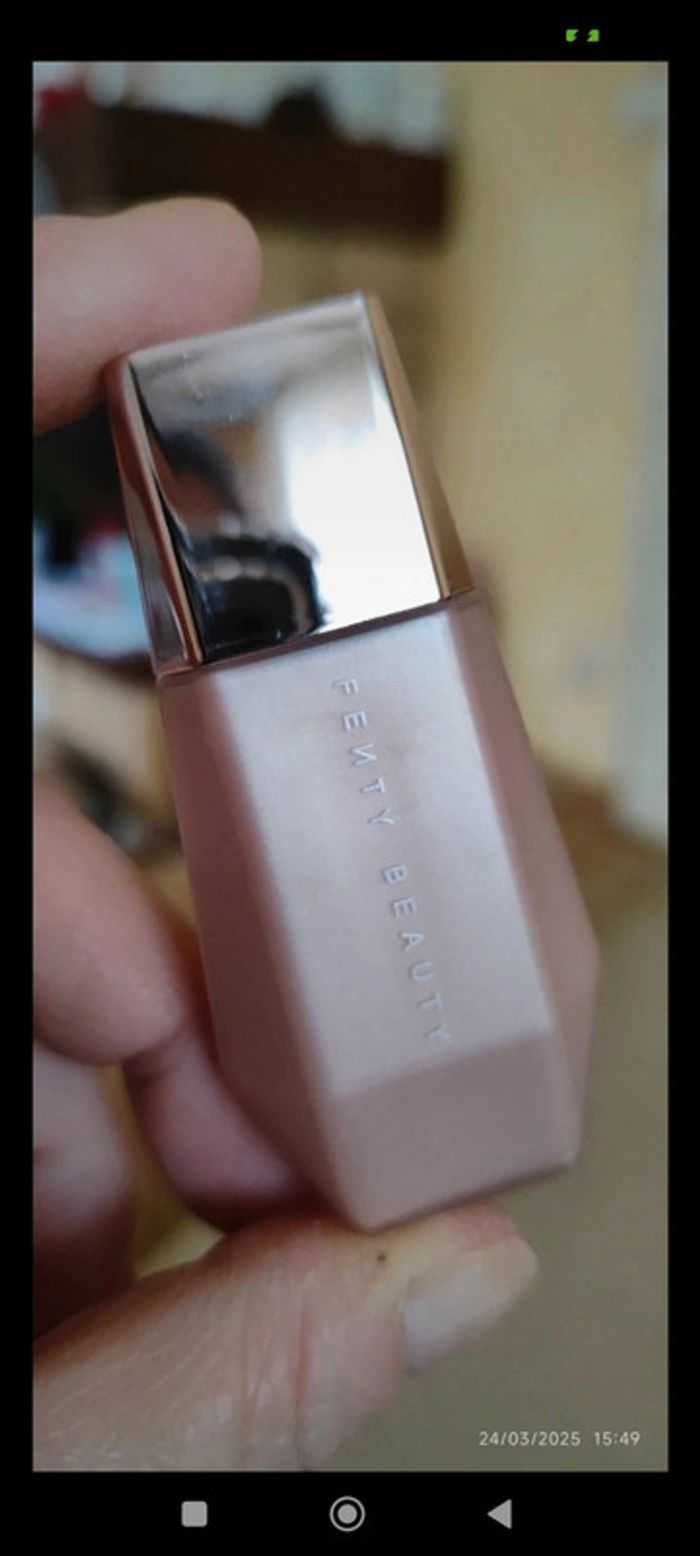 Fenty Beauty Eaze Drop Lit All Over Glow Enhancer 15 ml
Teinte 01 Pink Pearl