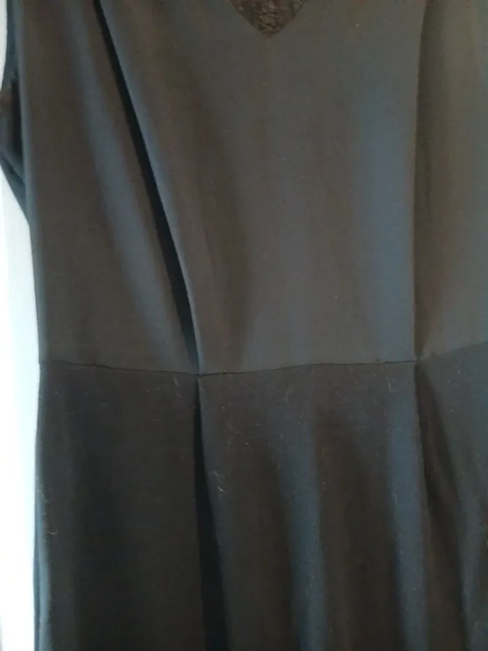 Petite robe noire - photo numéro 2