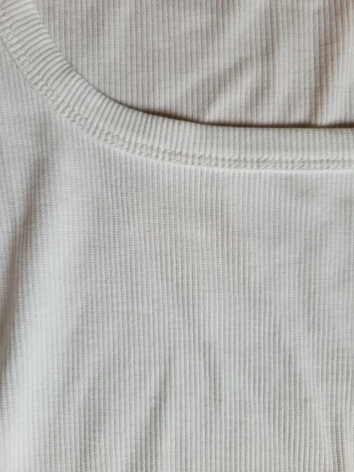 Haut blanc 34 - photo numéro 2
