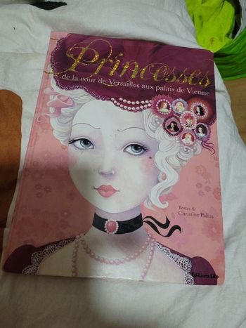 Princesses de la cour de Versailles aux palais de Vienne