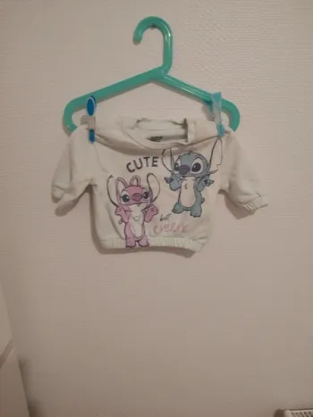 Pull stitch et Angel taille 0-3 mois