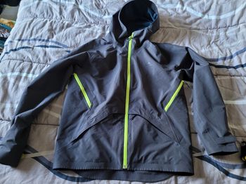 coupe vent imperméable queshua 12/13ans  (7e)