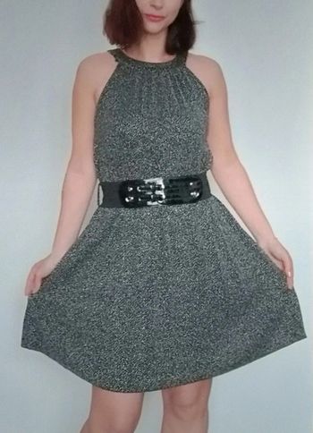 Robe trapèze plissée argentée pailletée taille unique