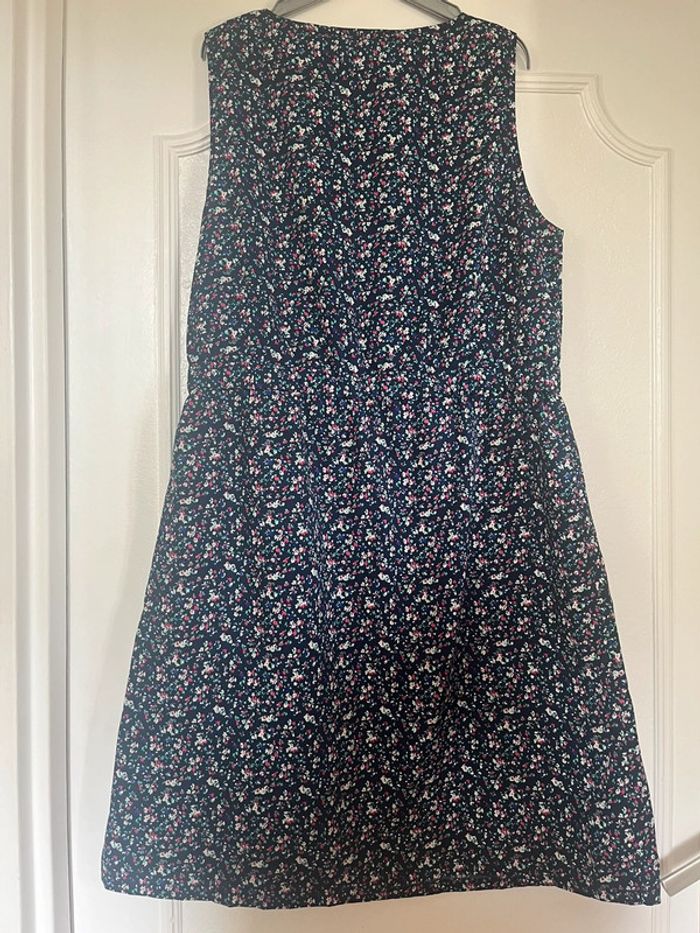 Robe à fleurs - photo numéro 2