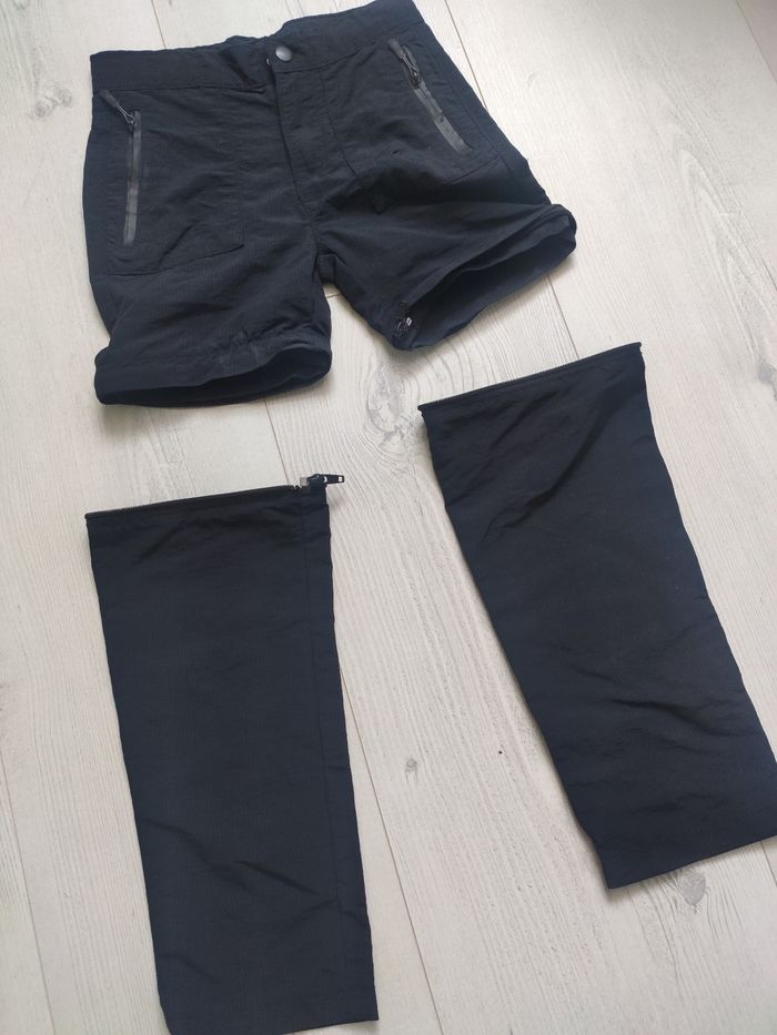 Pantalon noir (short en enlevant les fermetures) Kiabi 6 ans - photo numéro 2