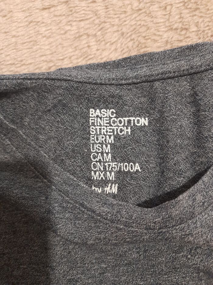 Tee-shirt taille M H&M - photo numéro 3