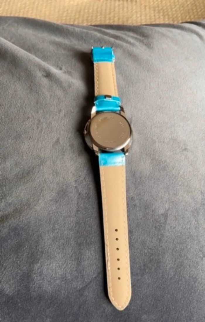 Montre femme ou fille hello kitty bleu neuve - photo numéro 3