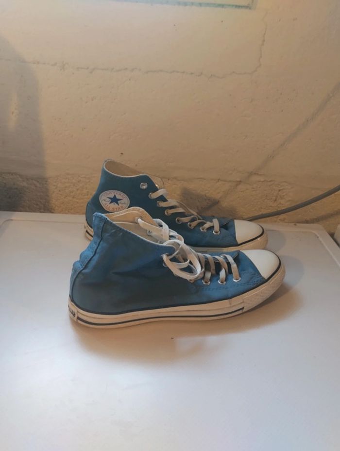 Converse bleue - photo numéro 2