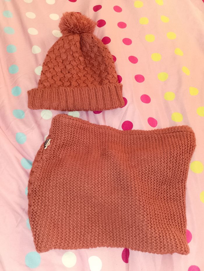 Ensemble bonnet et cache cou Kiabi