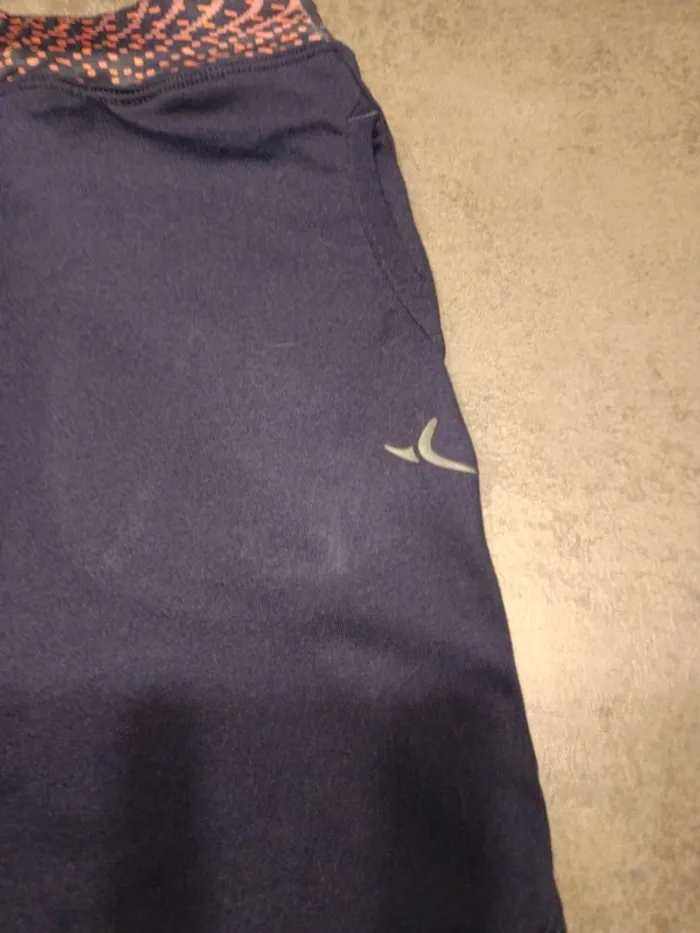 Vends legging de sport enfant Domyos taille 10 ans . - photo numéro 2