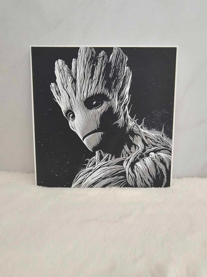 Table en relief Groot (impression 3D)