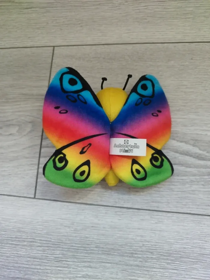 Petite peluche papillon 🦋 - photo numéro 2