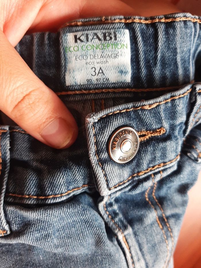 Jeans taille 3 ans - photo numéro 4