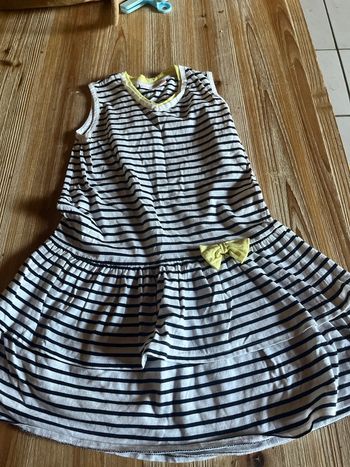 Robe Lili marelle 10 ans