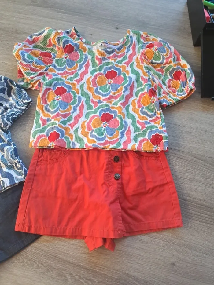 2 ensembles short + tshirt 4 ans - photo numéro 3