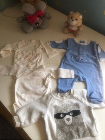 Lot vêtements 1 mois