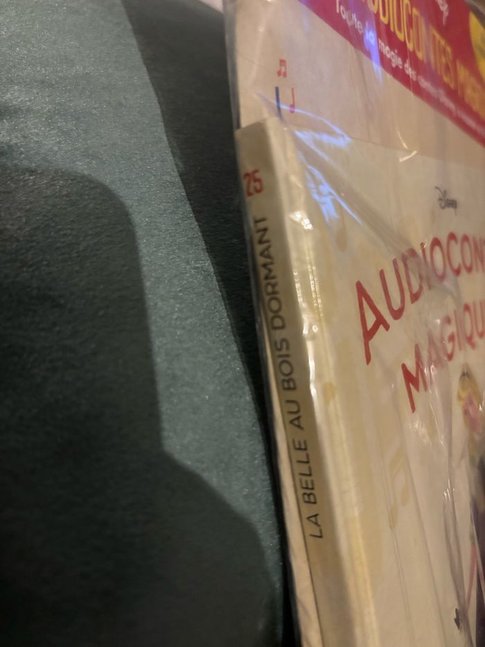 Figurine + Livre La Belle aux Bois Dormant n 25 Les Audiocontes Magiques Disney Altaya - photo numéro 3